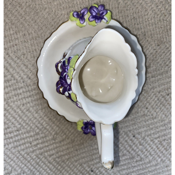Ornate Victorian Capodimonte Style Pitcher Purple Floral 3D Design Vintage Set - Picture 2 of 12